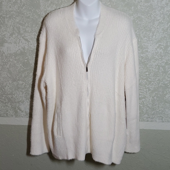 1.State Zip Front Eyelash Bomber Sweater - Picture 2 of 12